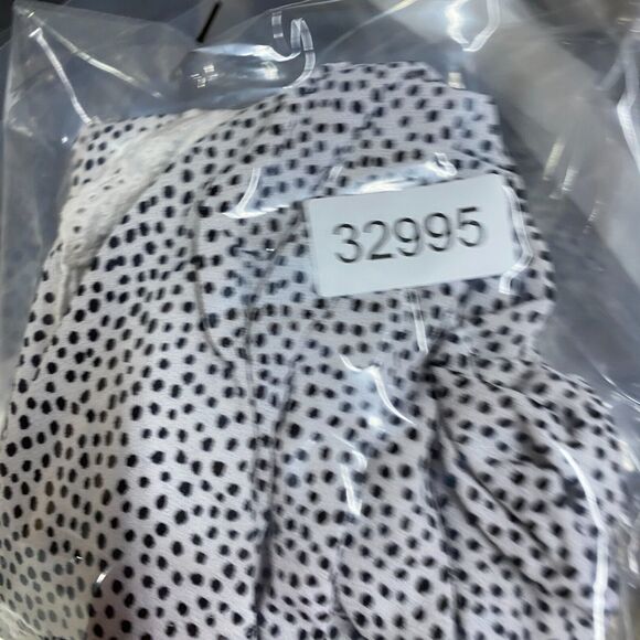 Fifty Street Cami Top Women L Large White Polka Dot V-Neck Sleeveless Button - Picture 7 of 7